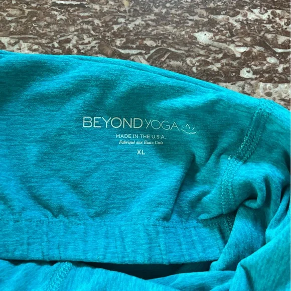 Beyond Yoga Spacedye Focus Cropped Teal Tank XL - Picture 3 of 3